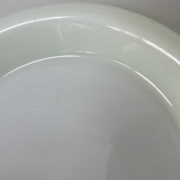 Pyrex Yellow Round 9” Ovenware Vintage Baking Dish - Picture 8 of 10